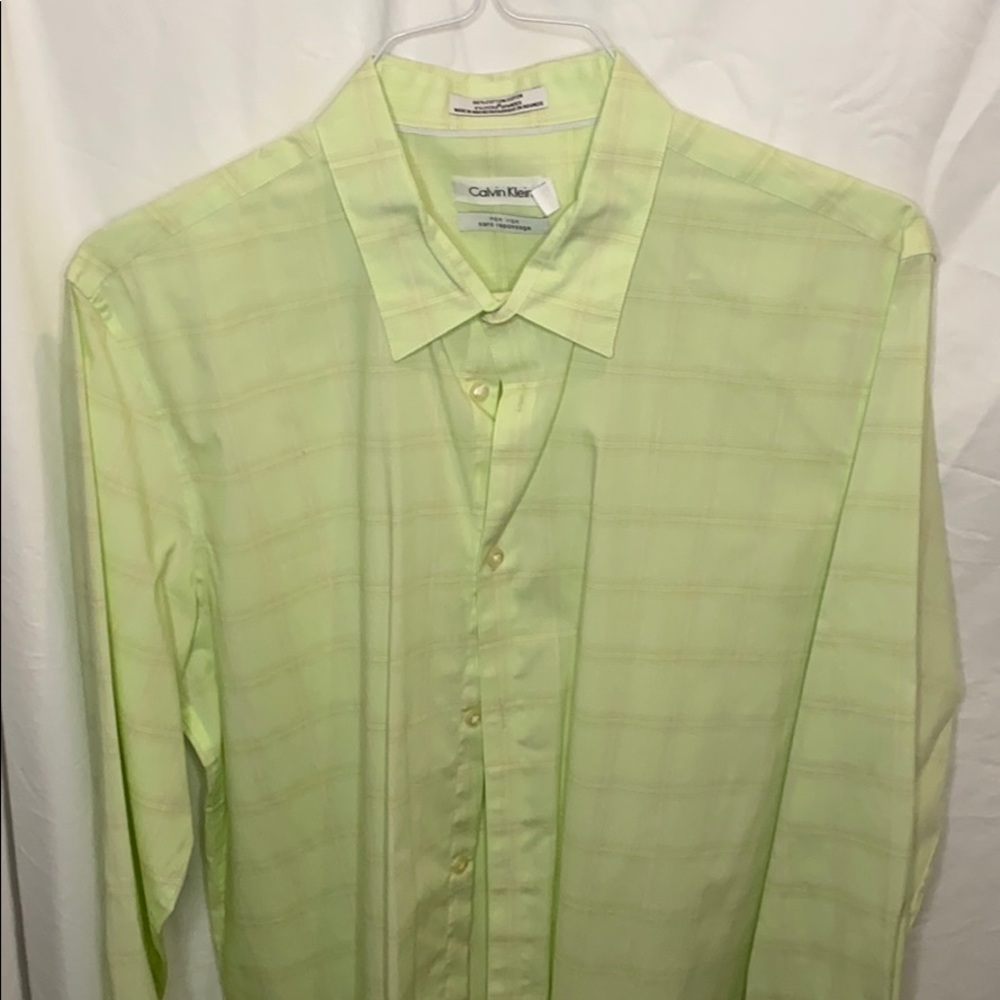 Calvin Klein men’s dress shirts large